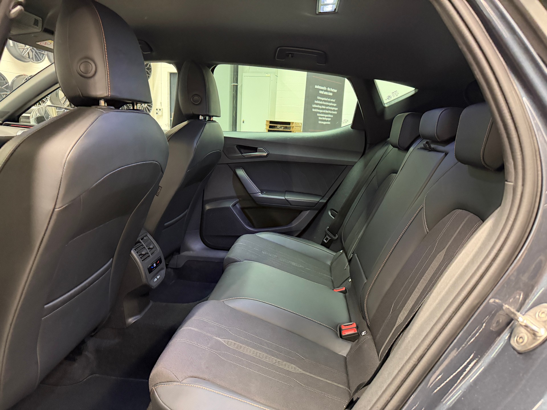 CUPRA Leon 1.5 eTSI DSG *Intelligent Drive Pack*Frisch MFK*Lückenlose Servicehistorie bei CUPRA*-image-17