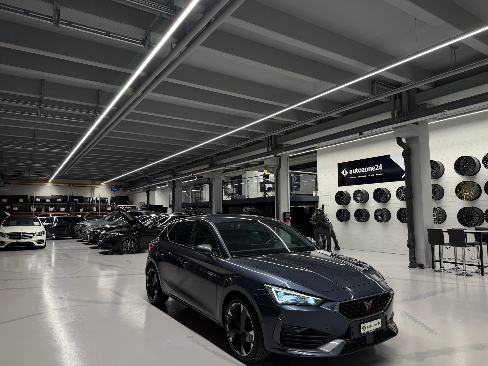 CUPRA Leon 1.5 eTSI DSG *Intelligent Drive Pack*Frisch MFK*Lückenlose Servicehistorie bei CUPRA*-image-5