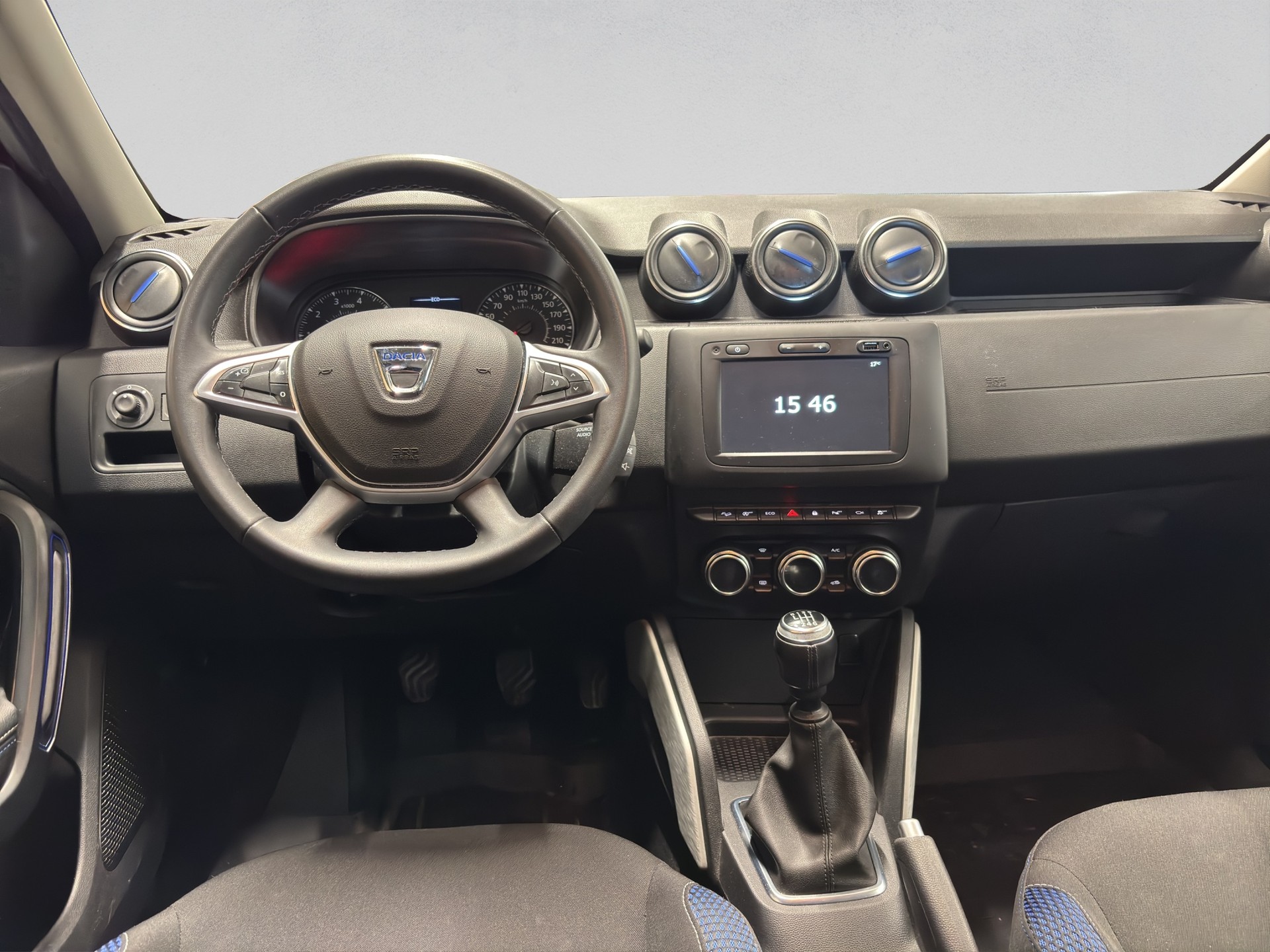 DACIA Duster TCe 130 Celebration 4x4-image-13
