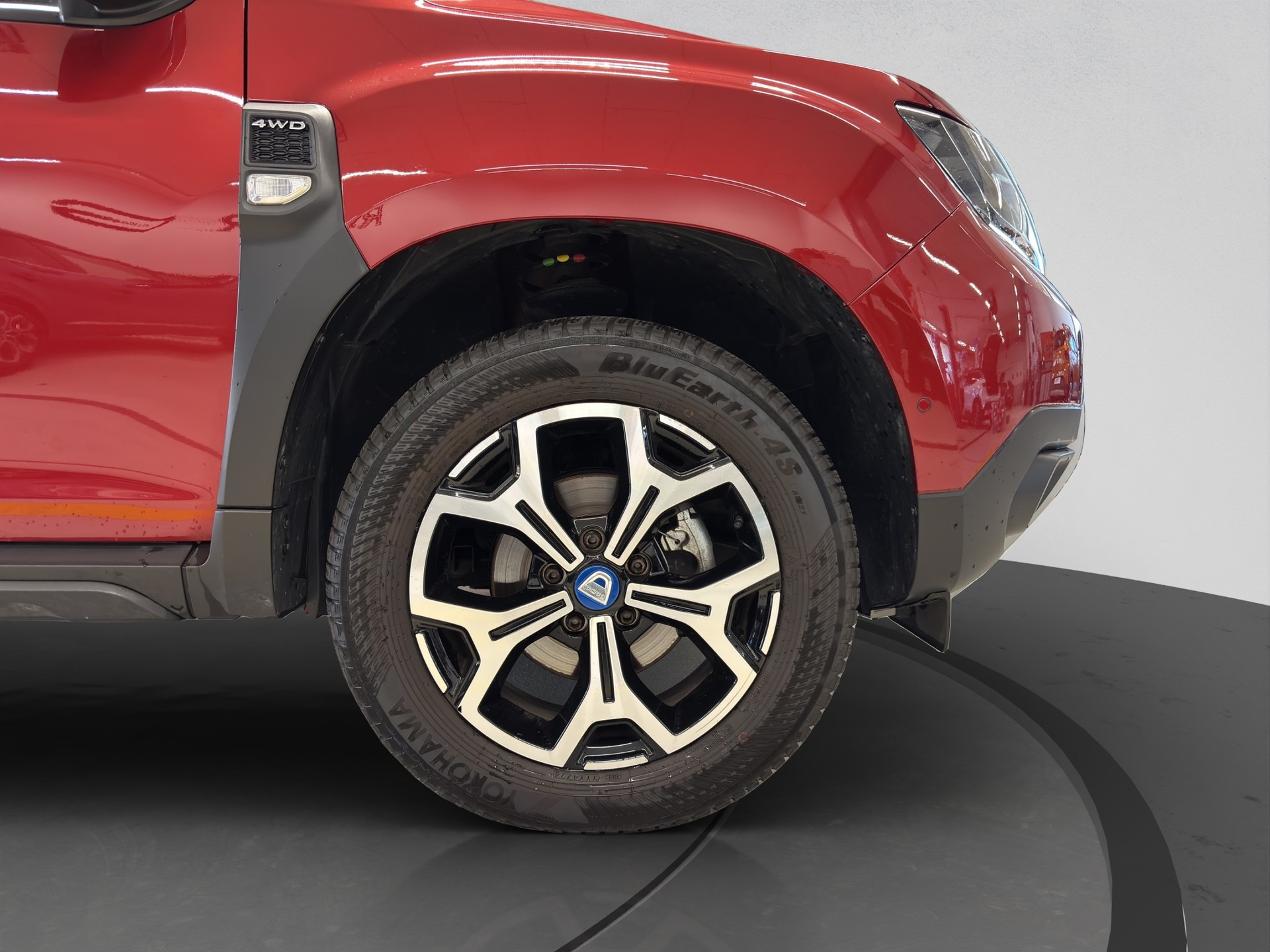 DACIA Duster TCe 130 Celebration 4x4-image-17