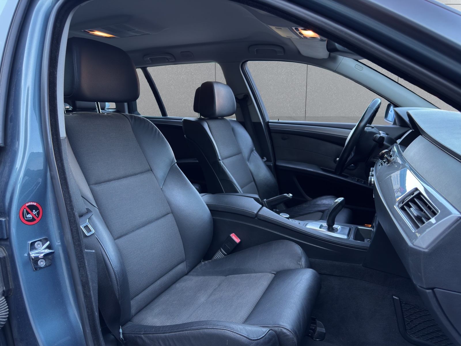 BMW 523i Touring Steptronic-image-13