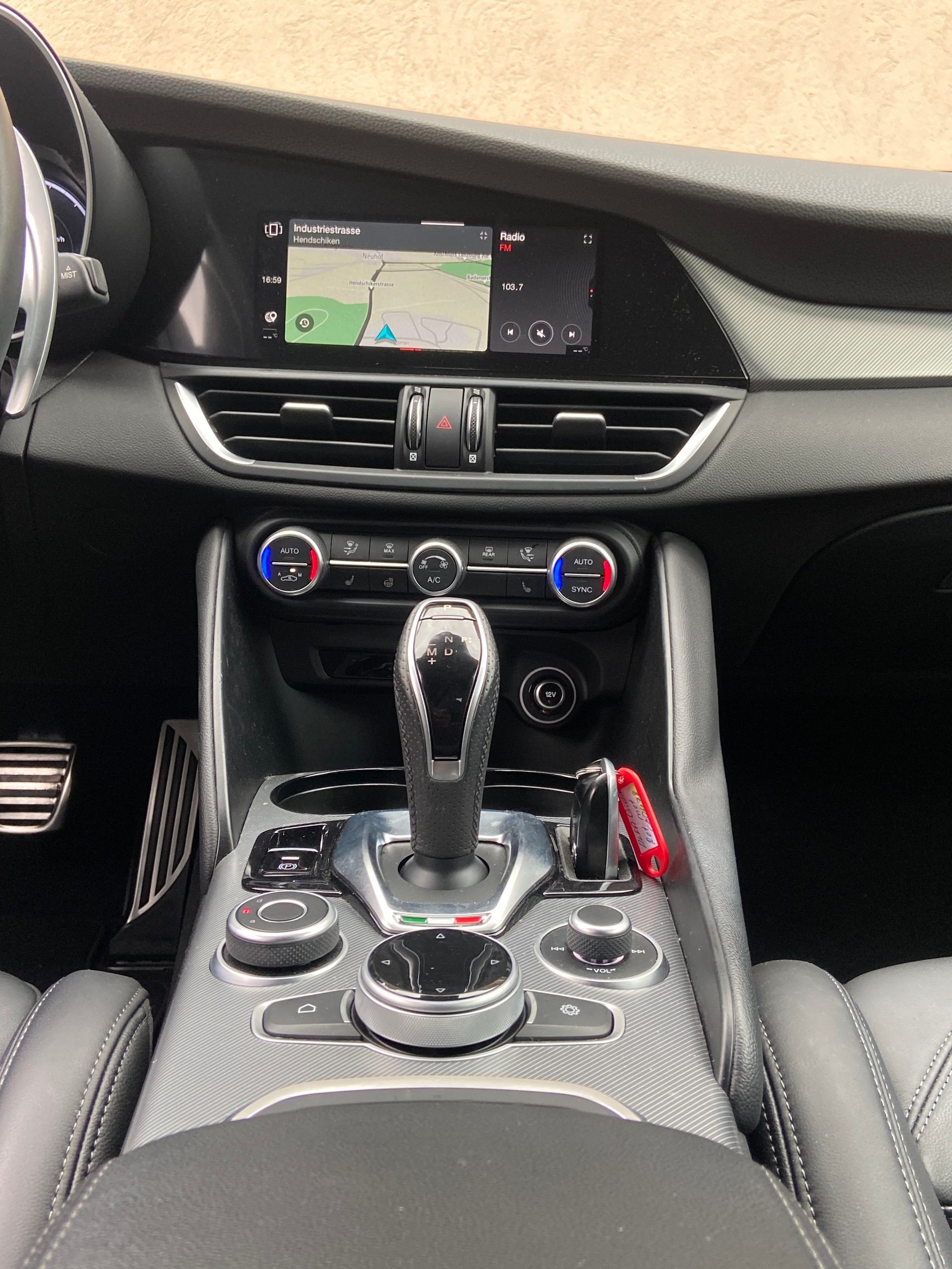 ALFA ROMEO Giulia 2.0 Veloce Q4 AT8 - Etna-image-8