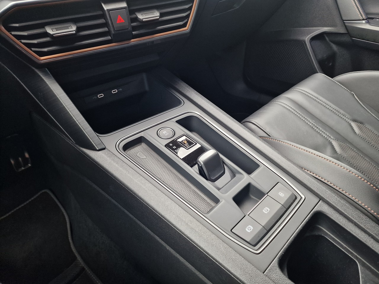 CUPRA Formentor 2.5TSI VZ5 4Drive DSG-image-27
