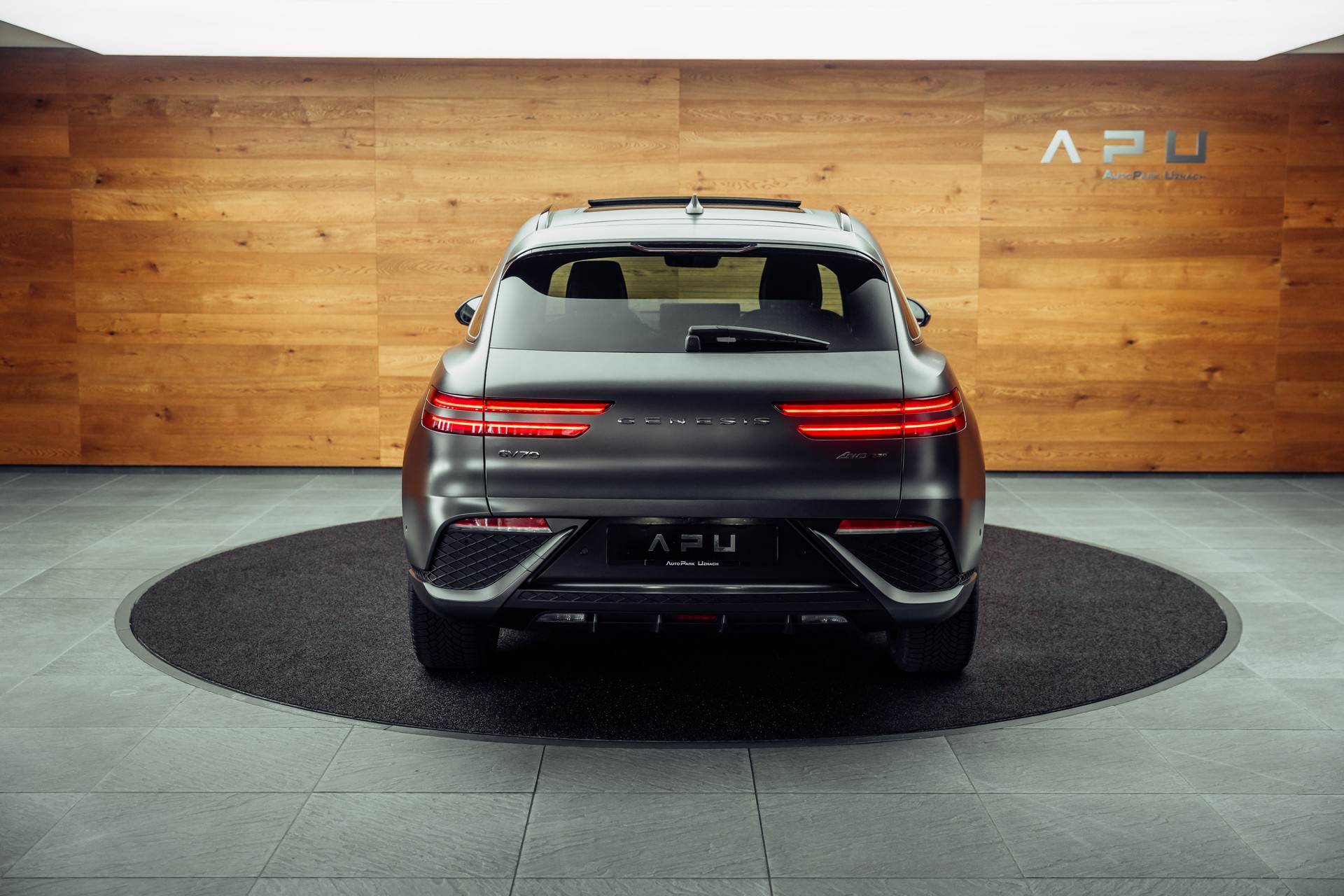 GENESIS GV70 2.2 CRDI Sport AT8 AWD-image-16