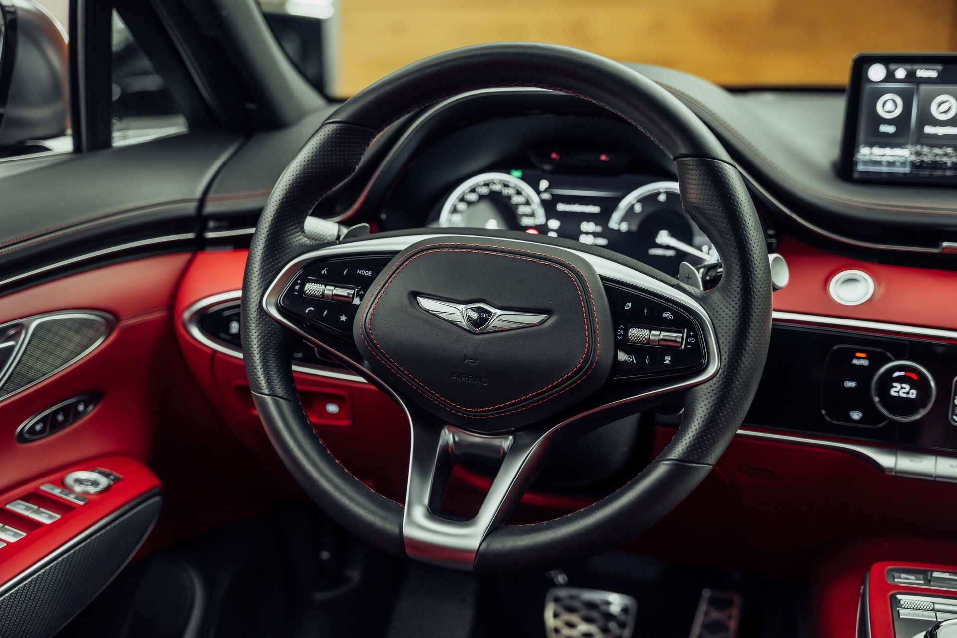 GENESIS GV70 2.2 CRDI Sport AT8 AWD-image-15
