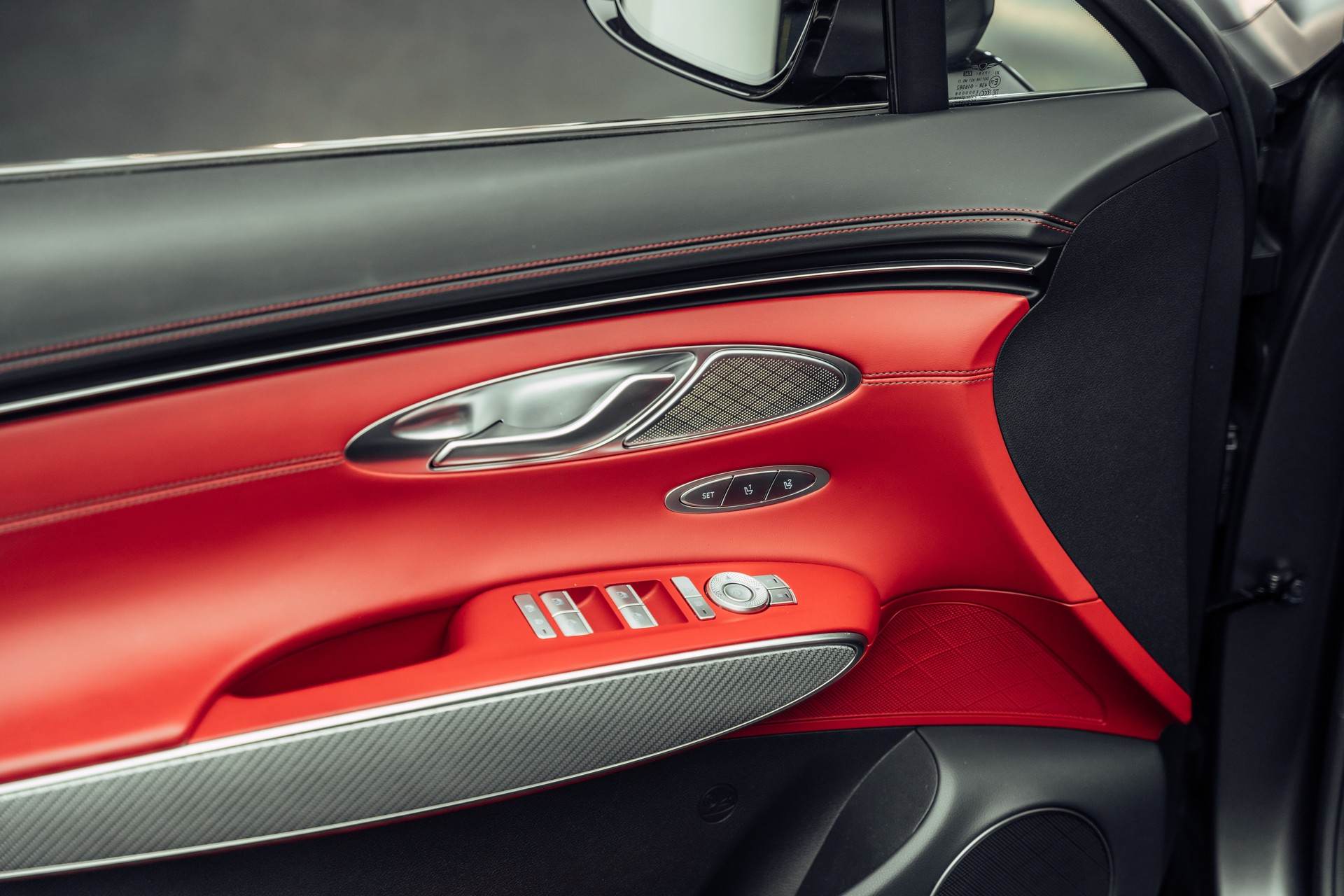 GENESIS GV70 2.2 CRDI Sport AT8 AWD-image-11