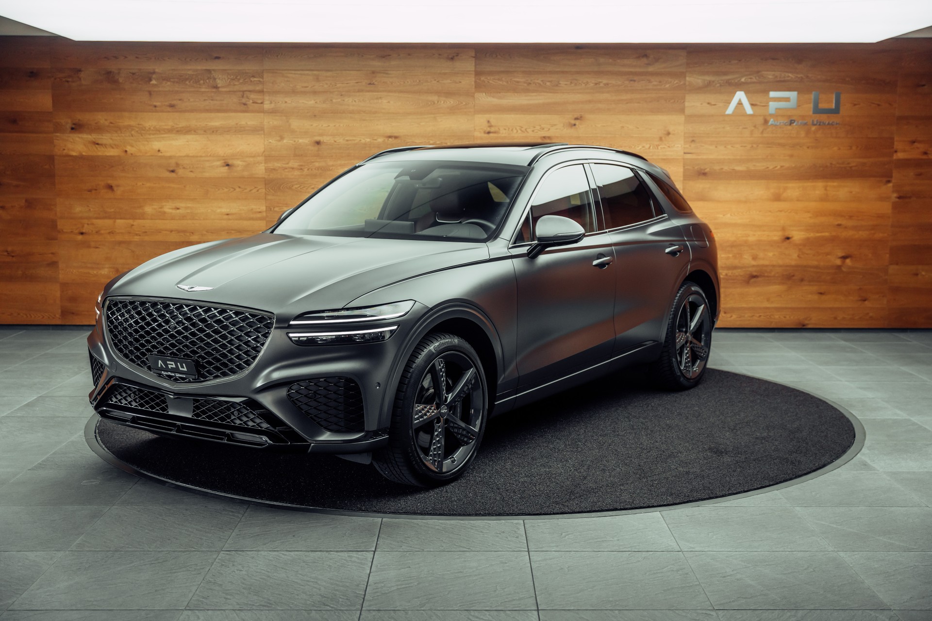 GENESIS GV70 2.2 CRDI Sport AT8 AWD-image-3