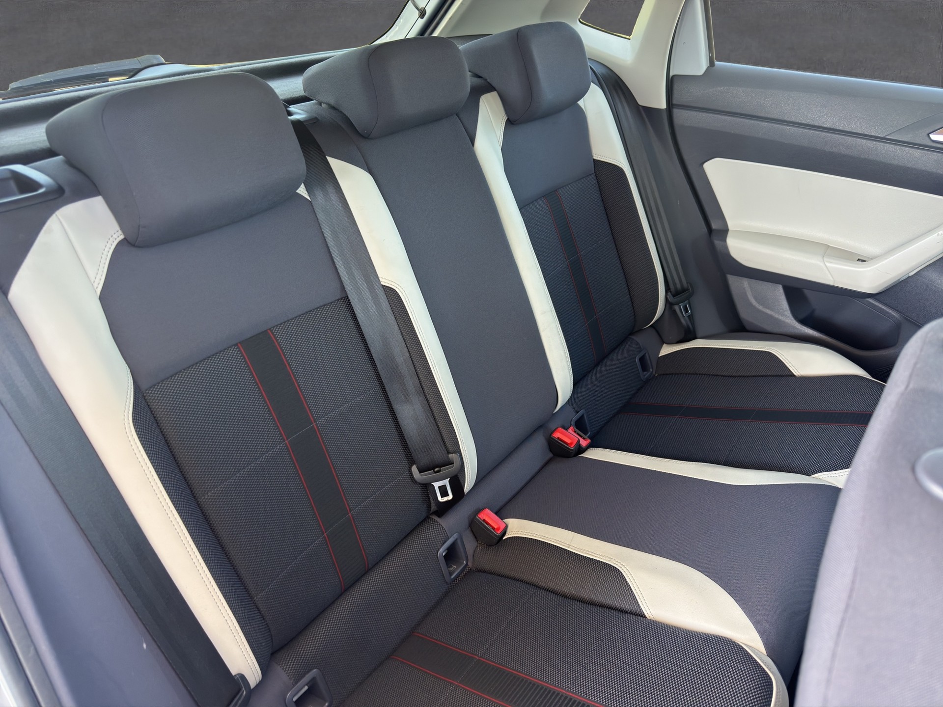 VW Polo 1.0 TSI BMT Beats-image-12