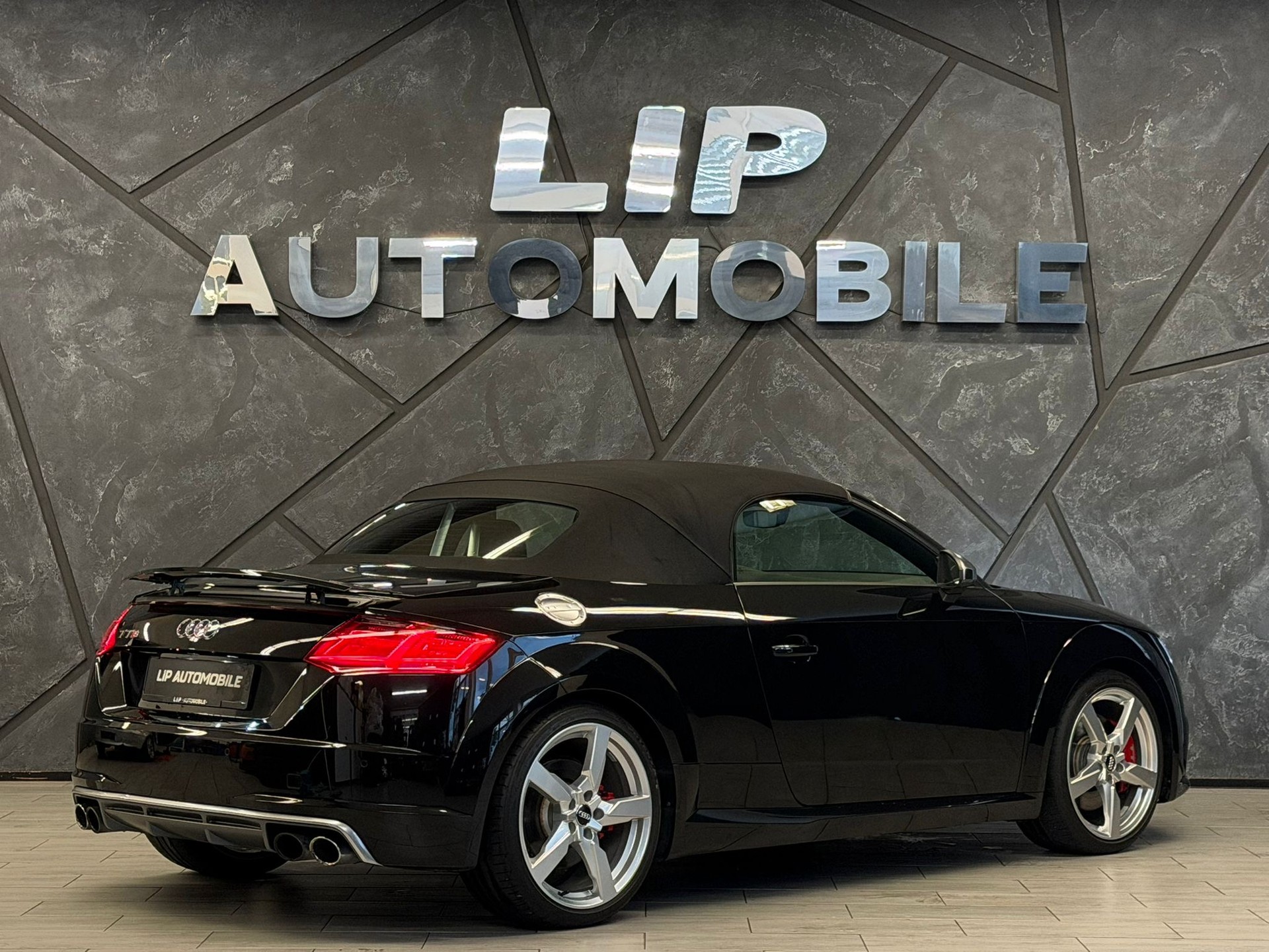 AUDI TTS Roadster 2.0 TFSI quattro S-tronic-image-5