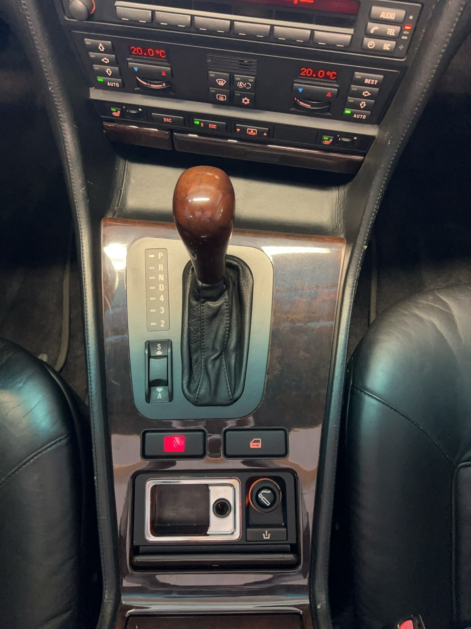 BMW 750i V12-image-13