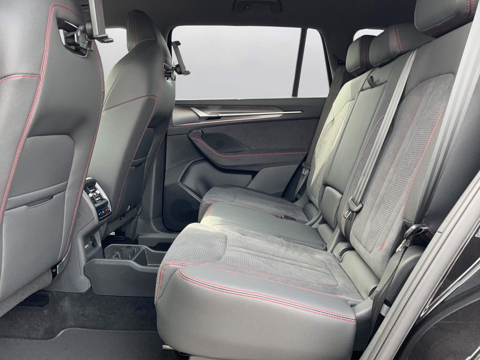 SKODA Kodiaq 2.0 TSI RS 4x4-image-10