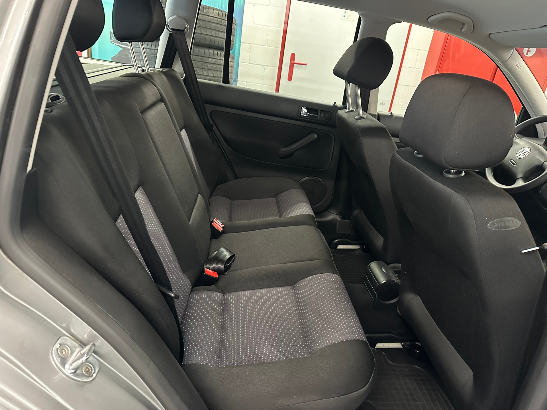 VW Golf Variant 2.0 Comfortline Generation-image-8