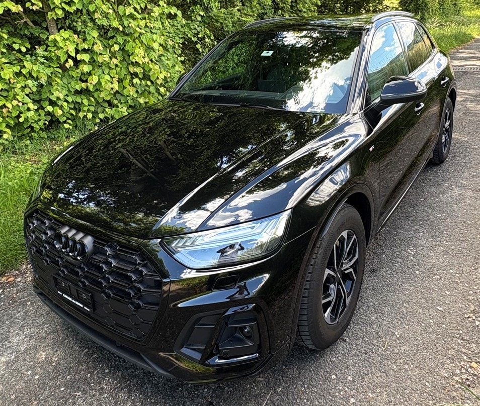 AUDI Q5 45 TFSI Black Ed. quattro S-tronic-image-1