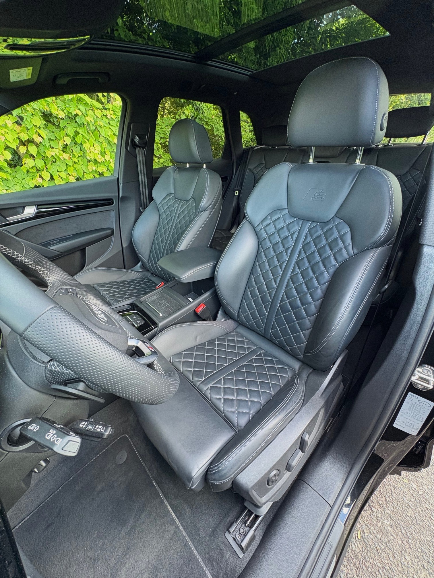 AUDI Q5 45 TFSI Black Ed. quattro S-tronic-image-8
