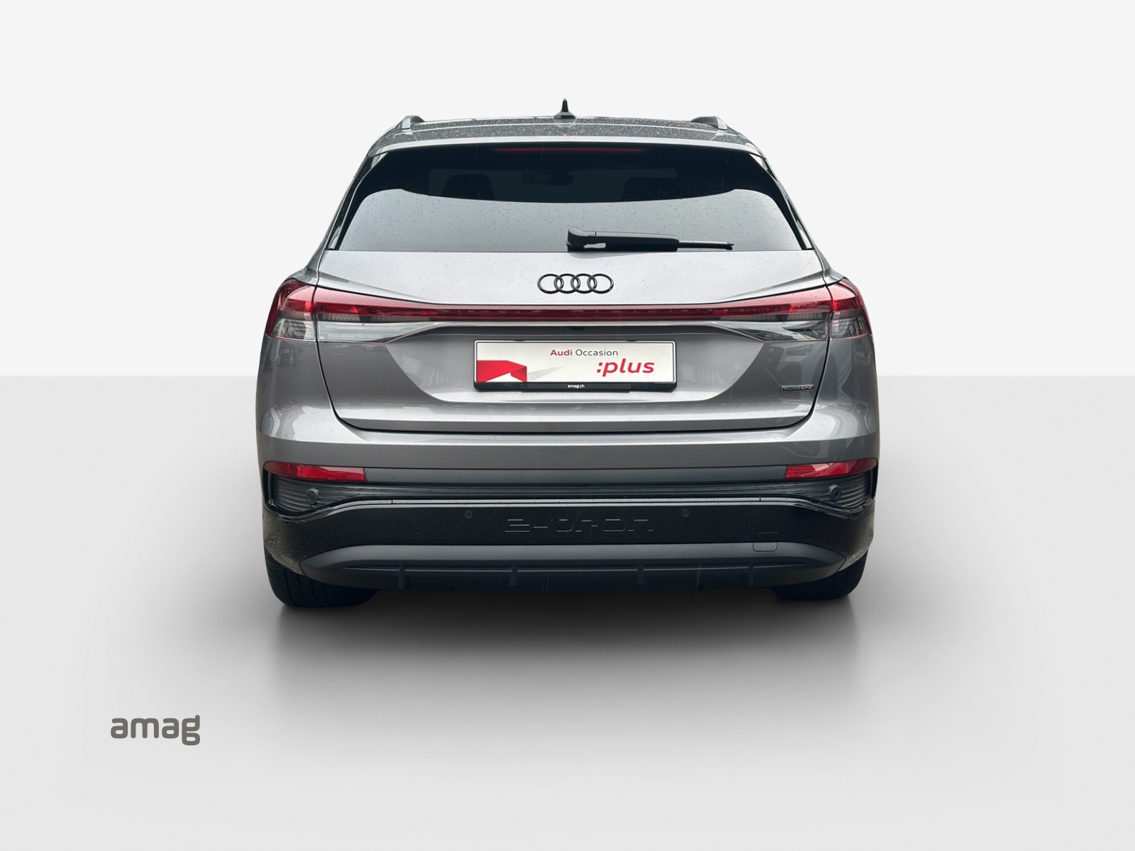 AUDI Q4 e-tron 50 quattro-image-4