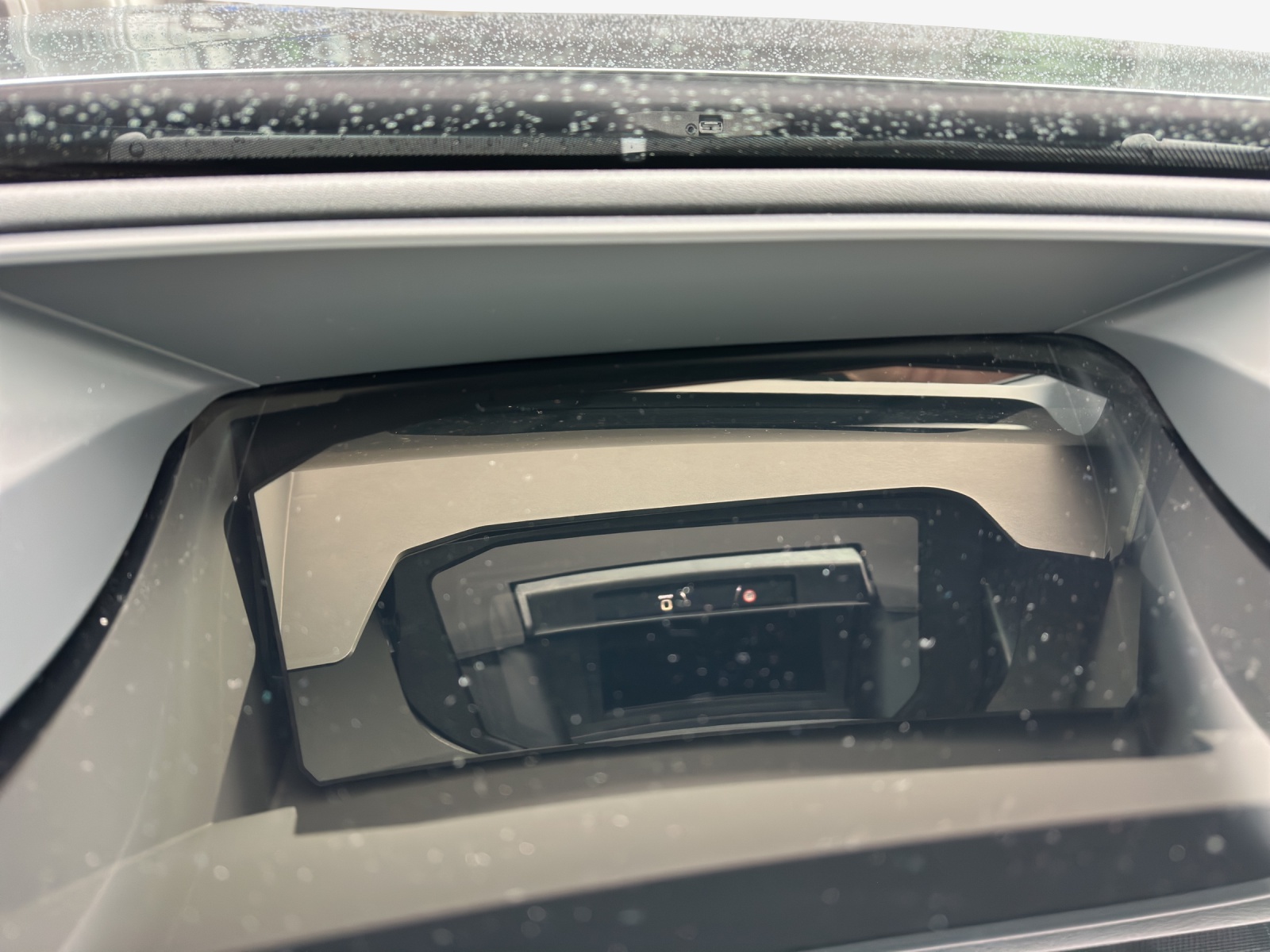 AUDI Q4 e-tron 50 quattro-image-15