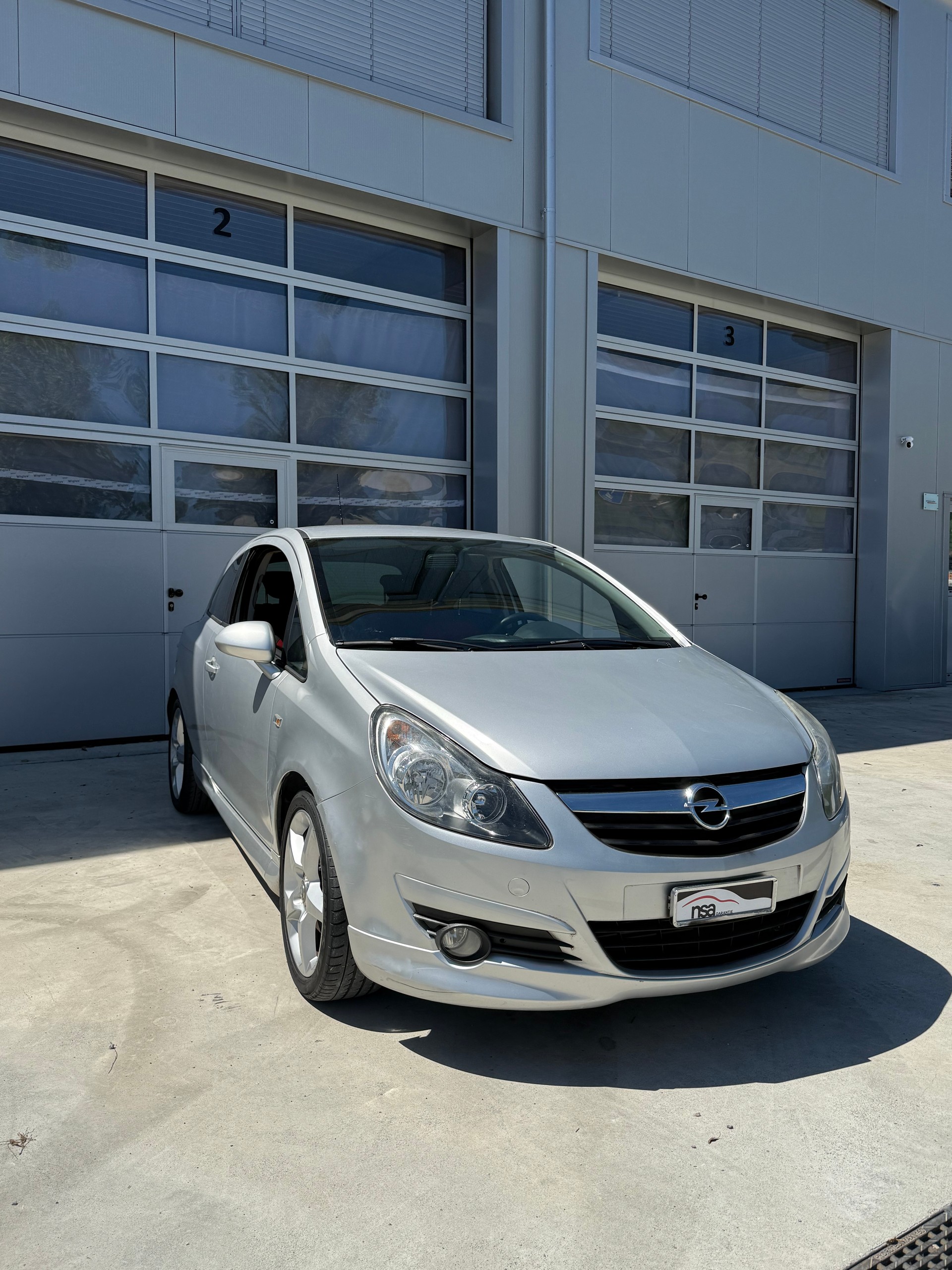 OPEL Corsa 1.6 Turbo GSi-image-3