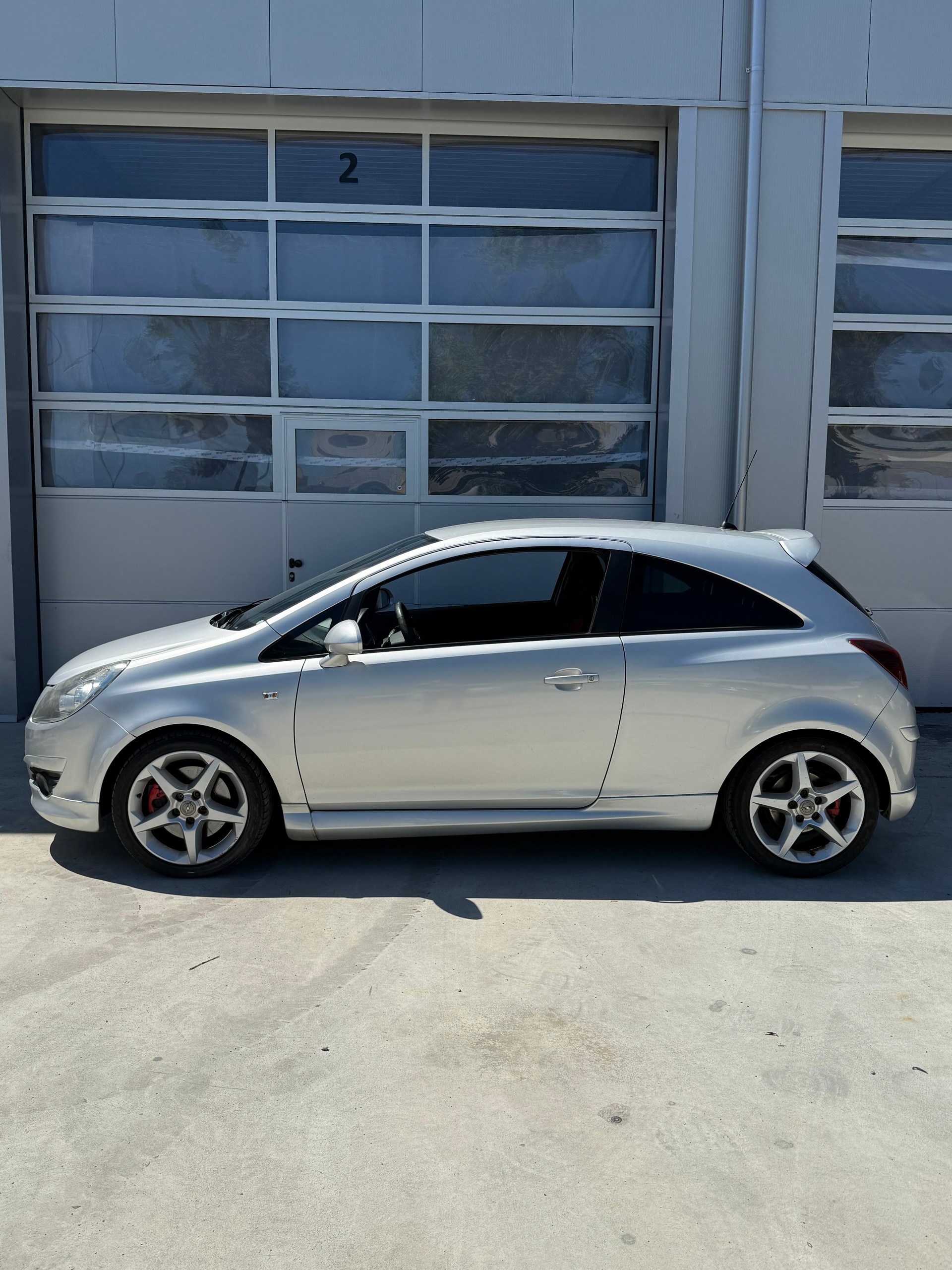 OPEL Corsa 1.6 Turbo GSi