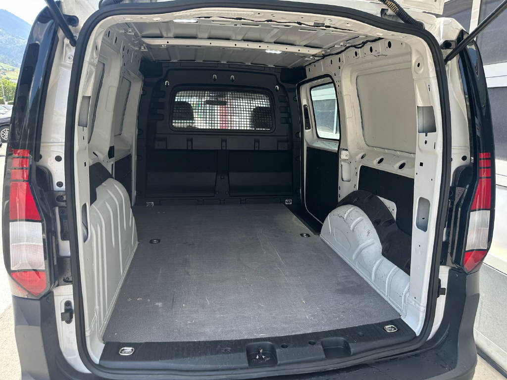 VW Caddy Maxi fourg. 2.0 TDI 122 BlueMT 4motion-image-12