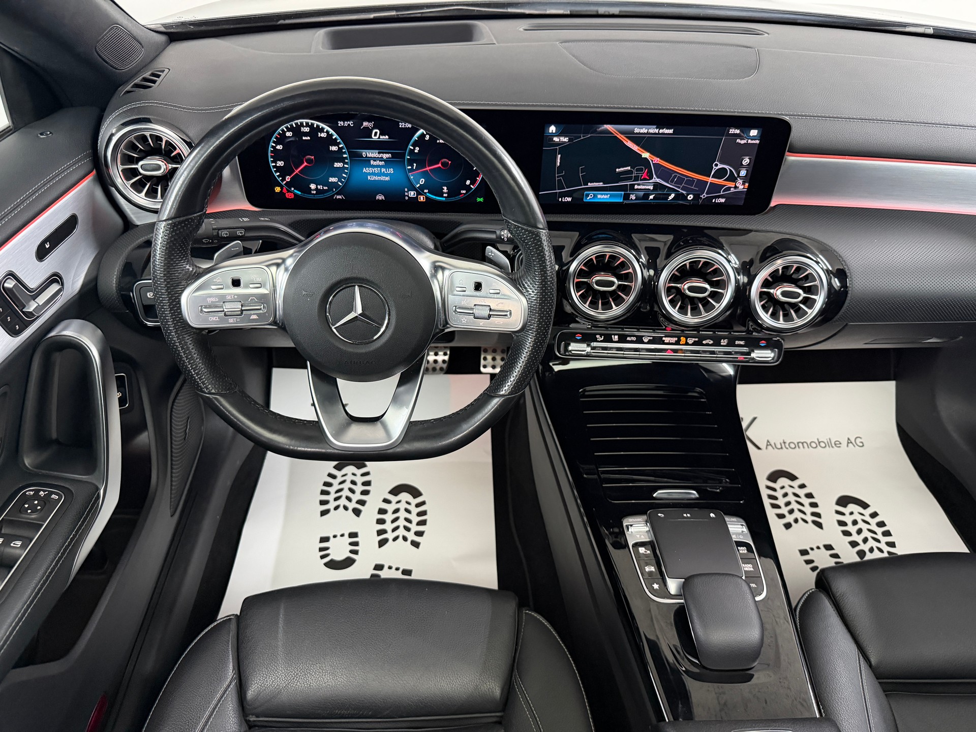 MERCEDES-BENZ CLA Shooting Brake 250 AMG Line Cosmos Black 4Matic / 360° Kamera / Panoramadach / Head-Up-Display / Keyless Go /-image-11