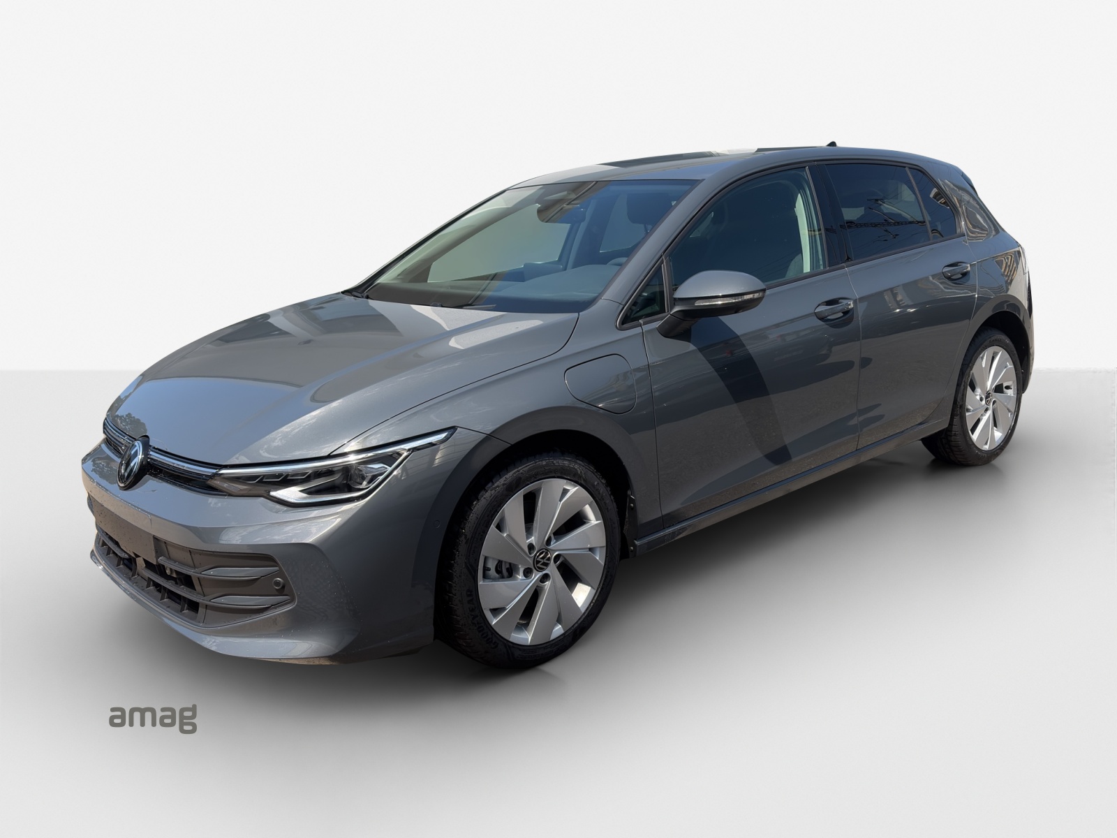 VW Golf 1.5 TSI PHEV Life-image-0