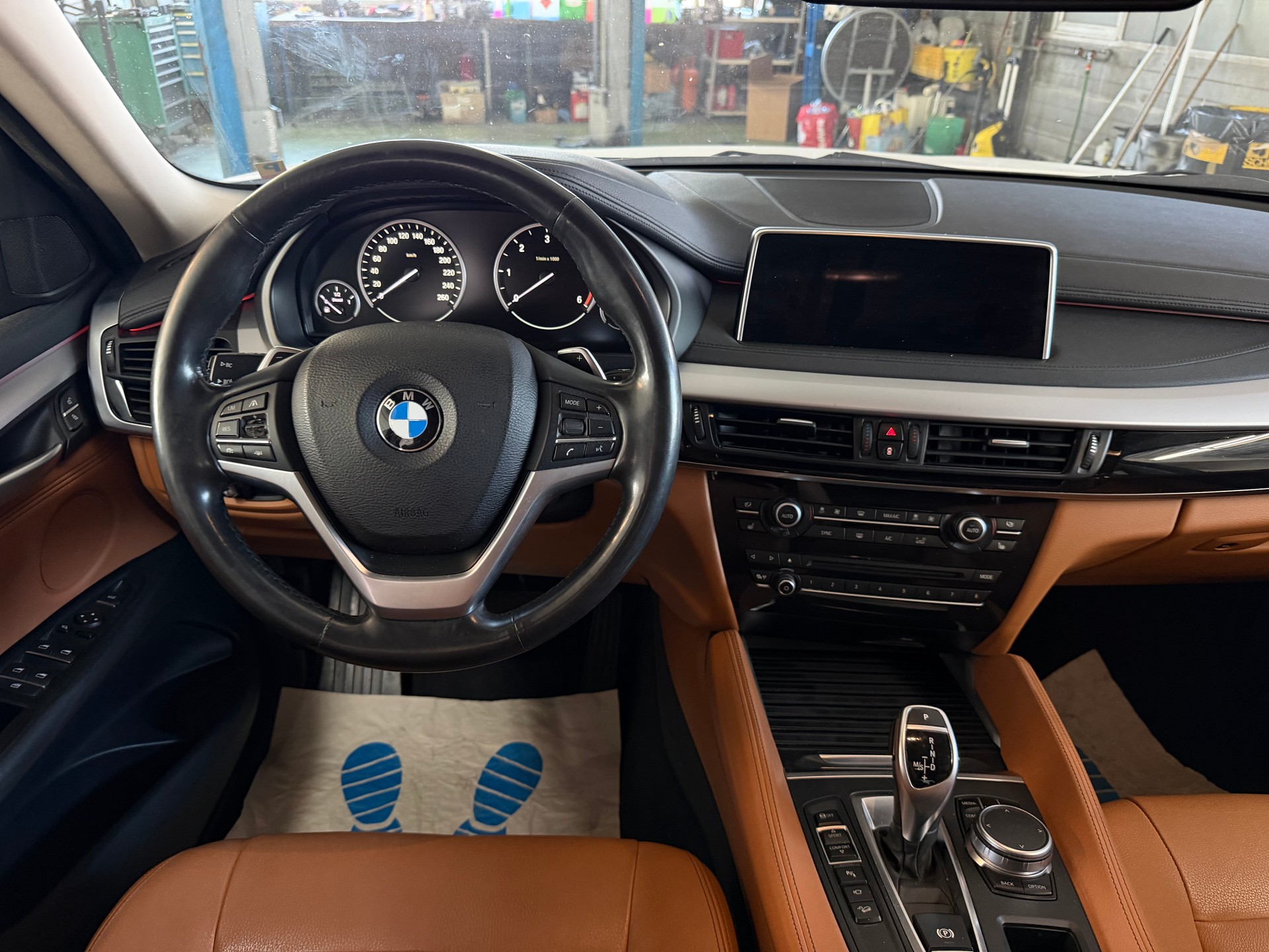 BMW X6 xDrive 30d Steptronic | CH-Auto | Frisch MFK | Driving Assistant Plus-image-11
