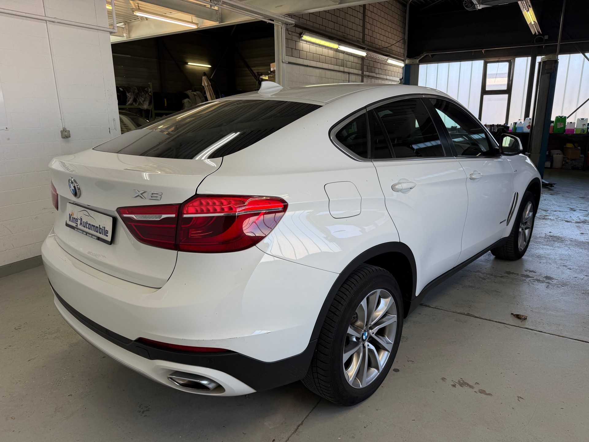 BMW X6 xDrive 30d Steptronic | CH-Auto | Frisch MFK | Driving Assistant Plus-image-6