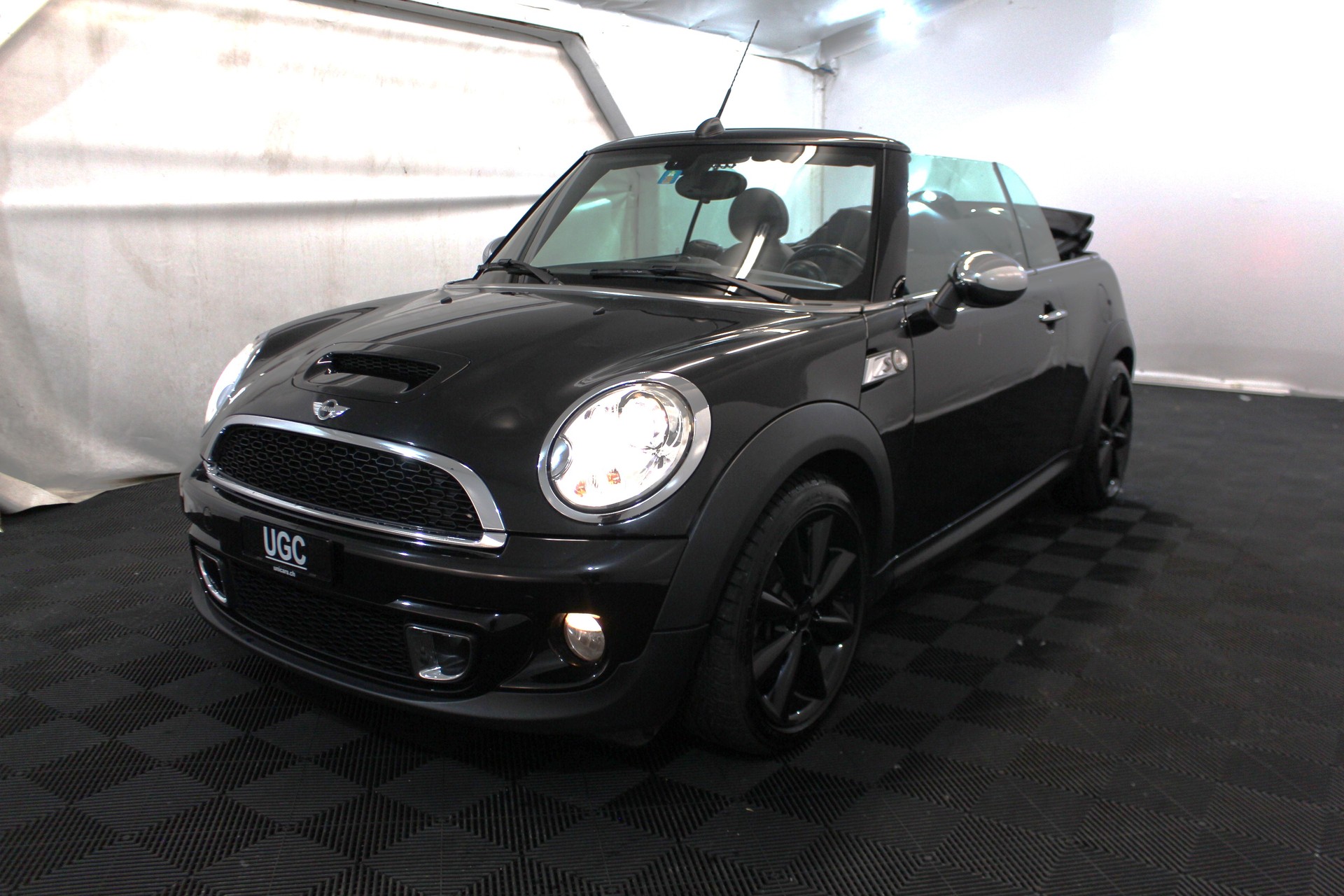 MINI Cabrio R57 1.6i Cooper S-image-18