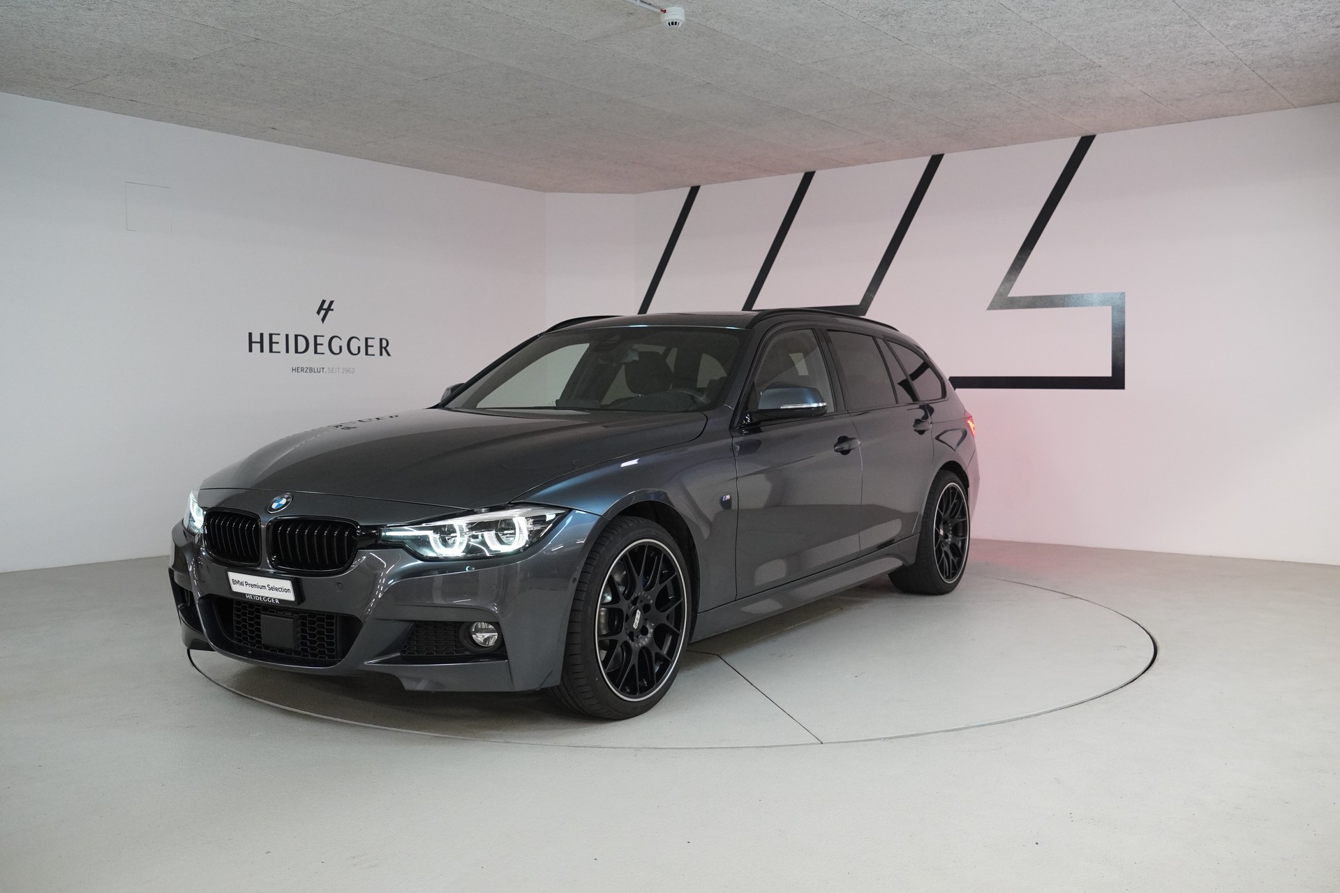 BMW 340i xDrive Touring Edition M Sport Steptronic