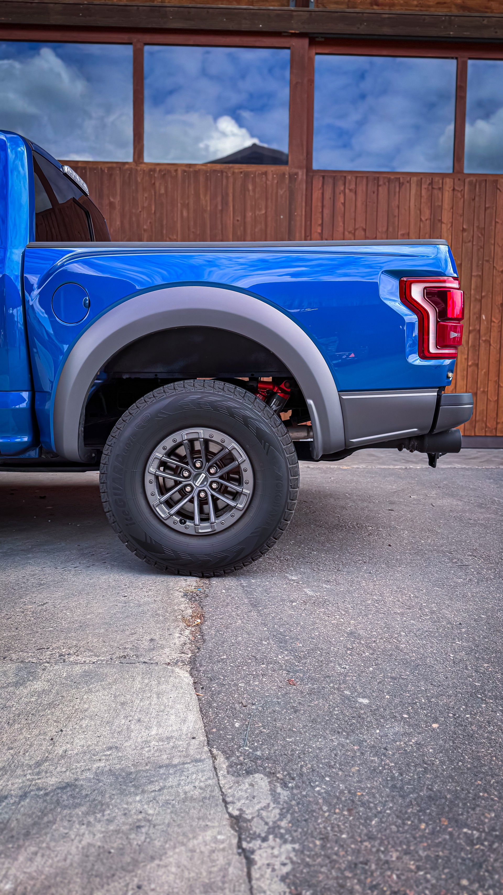 FORD F150 Raptor-image-2