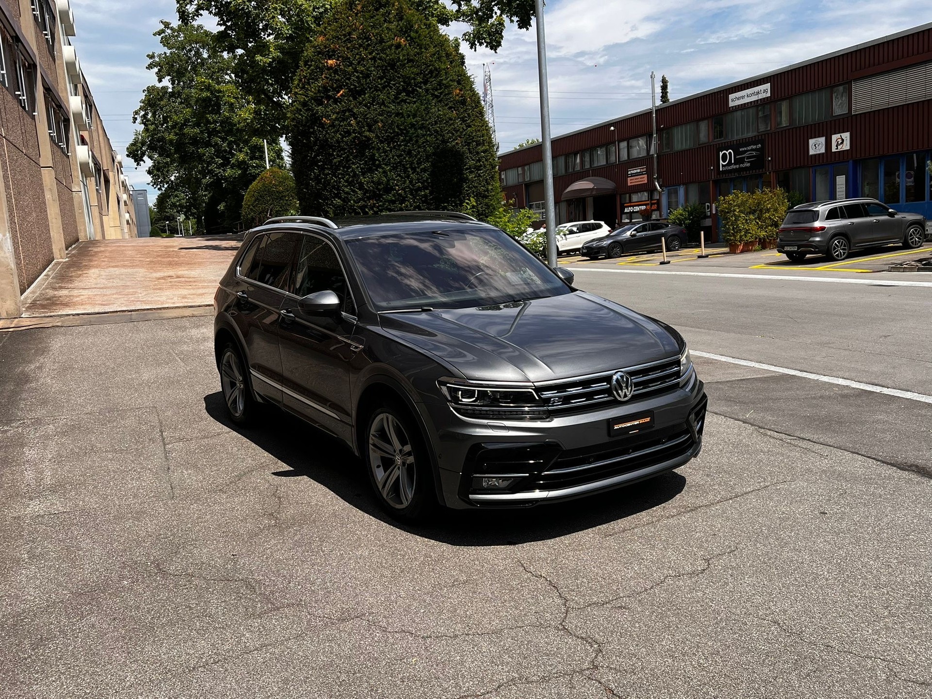 VW Tiguan 2.0 TDI SCR Highline 4Motion DSG-showroom-element-3