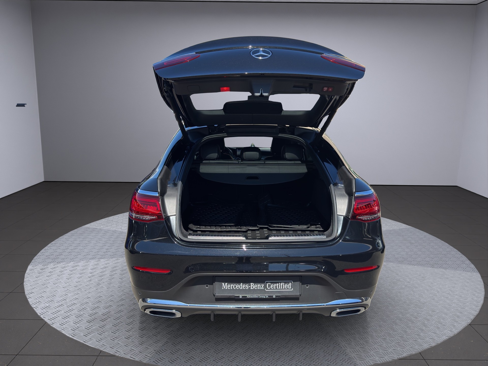 MERCEDES-BENZ GLC Coupé 300 AMG Line 4Matic 9G-Tronic-image-17