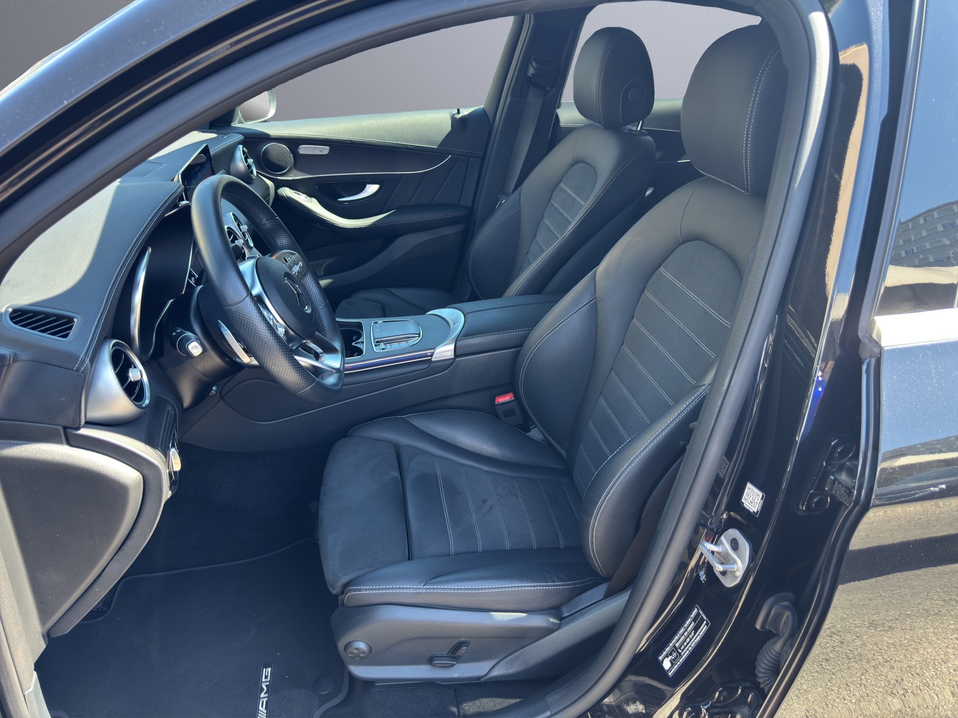 MERCEDES-BENZ GLC Coupé 300 AMG Line 4Matic 9G-Tronic-image-10