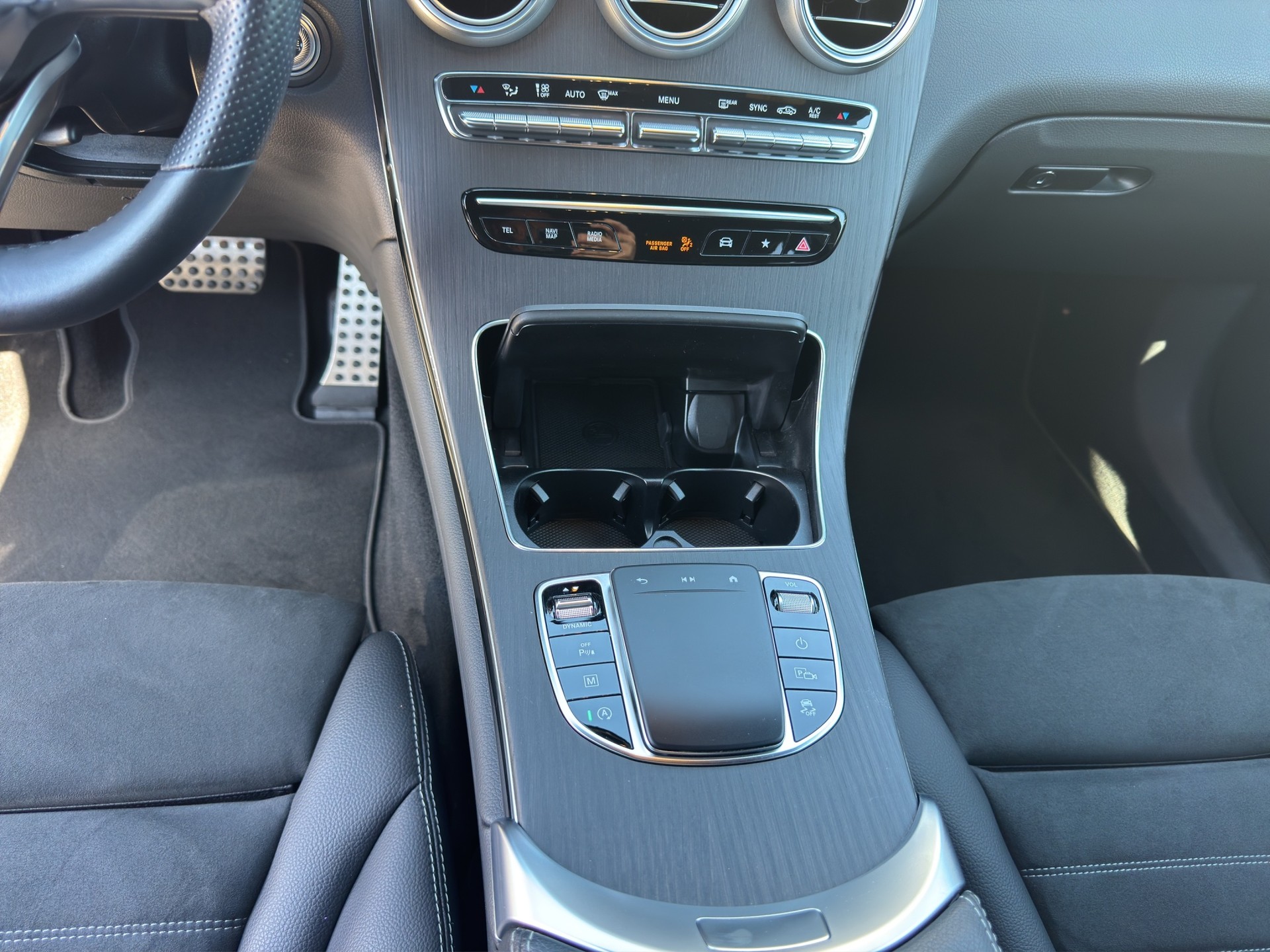 MERCEDES-BENZ GLC Coupé 300 AMG Line 4Matic 9G-Tronic-image-13