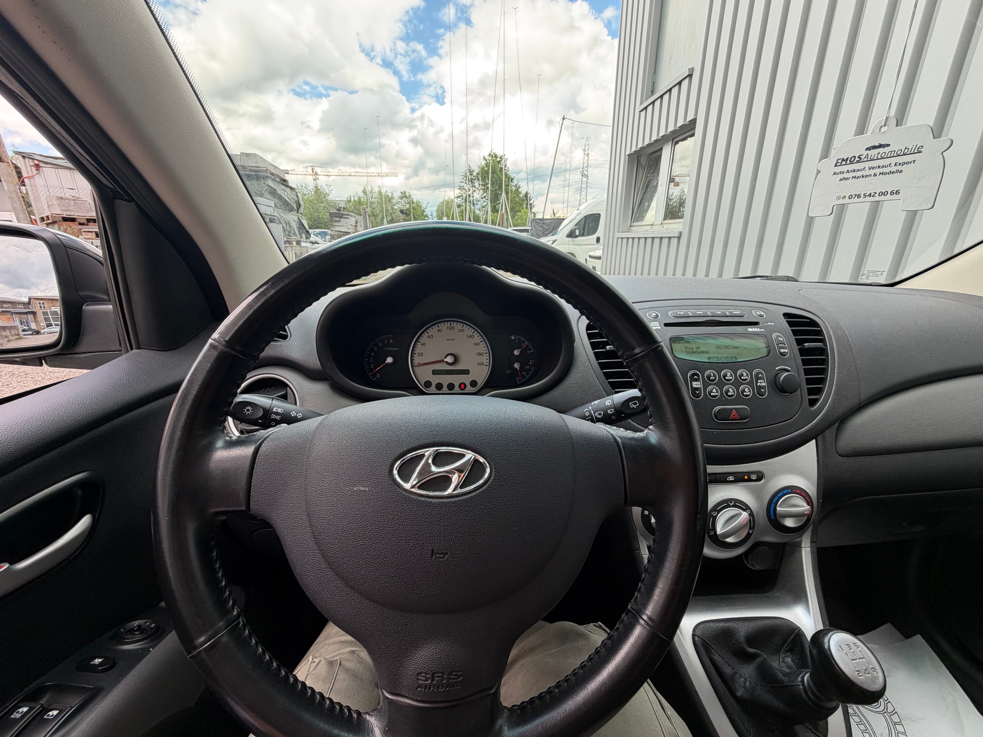 HYUNDAI i10 1.2 Style-image-11