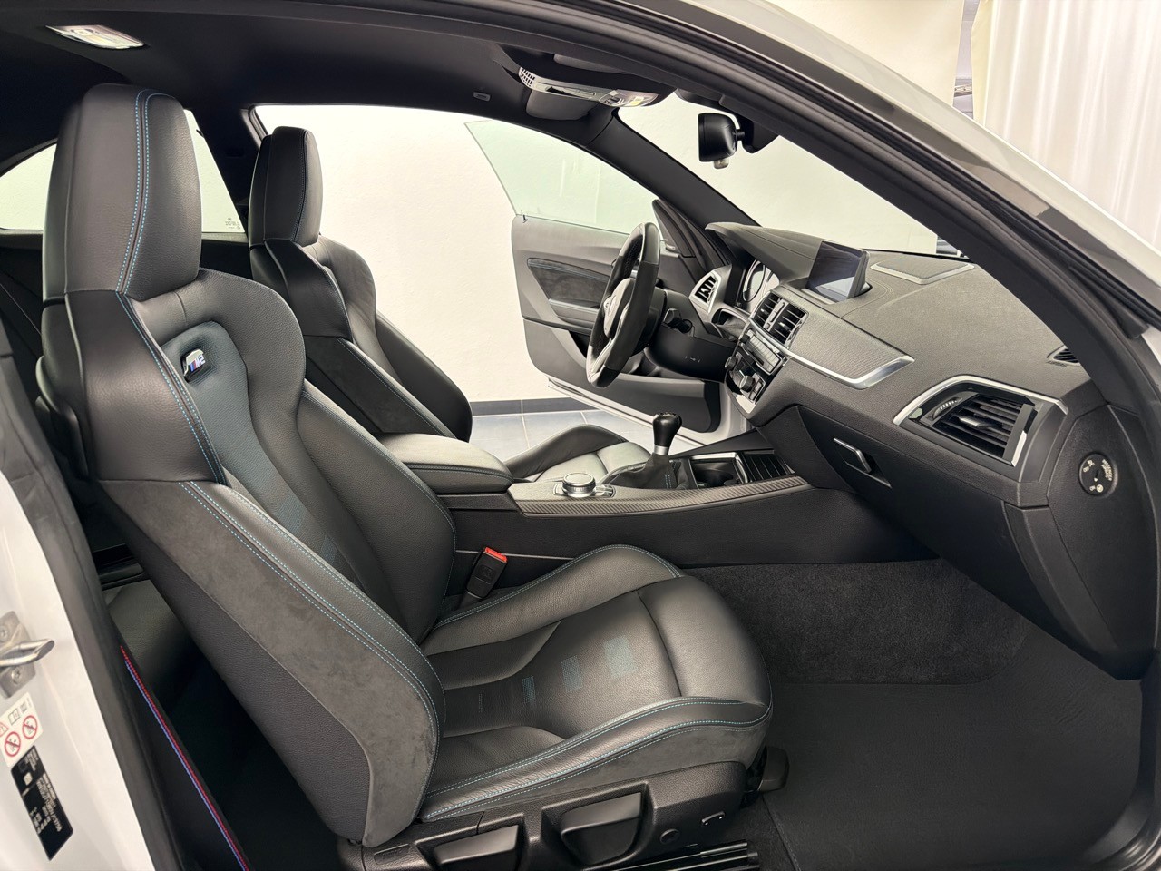 BMW M2 Competition-image-7