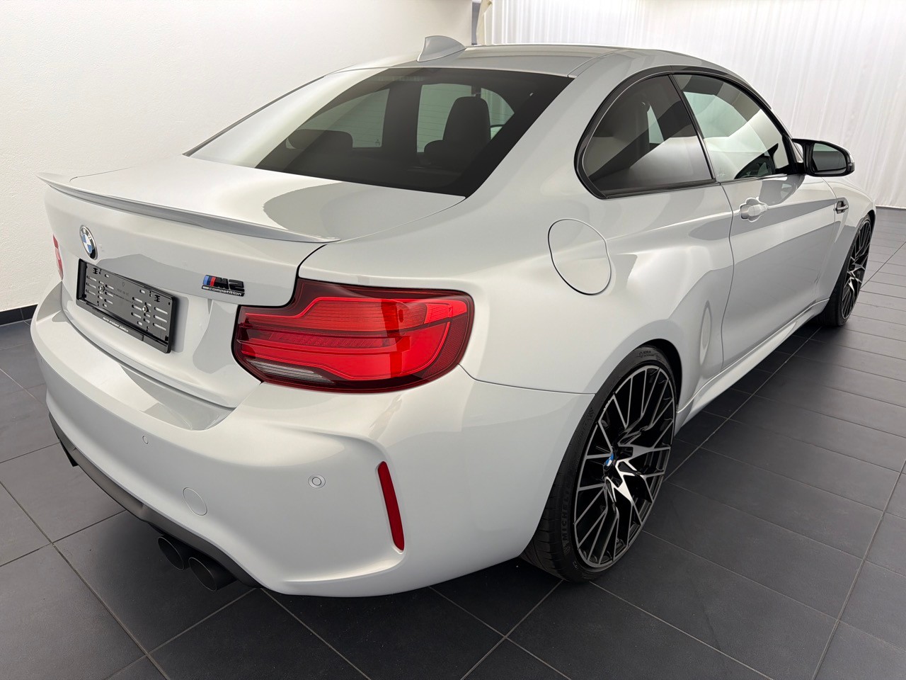 BMW M2 Competition-image-2