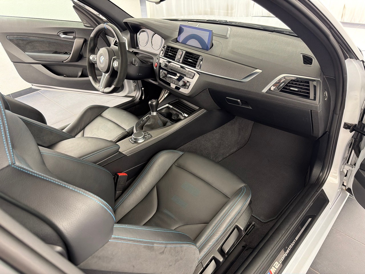 BMW M2 Competition-image-8