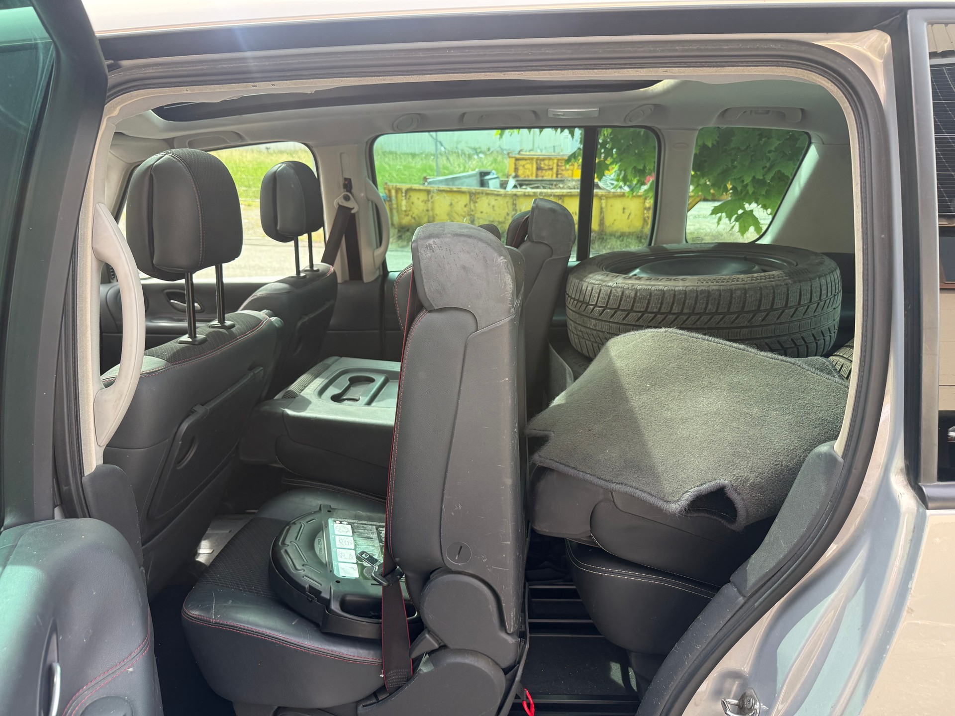 RENAULT Espace 2.0 dCi Swiss Edition-image-8
