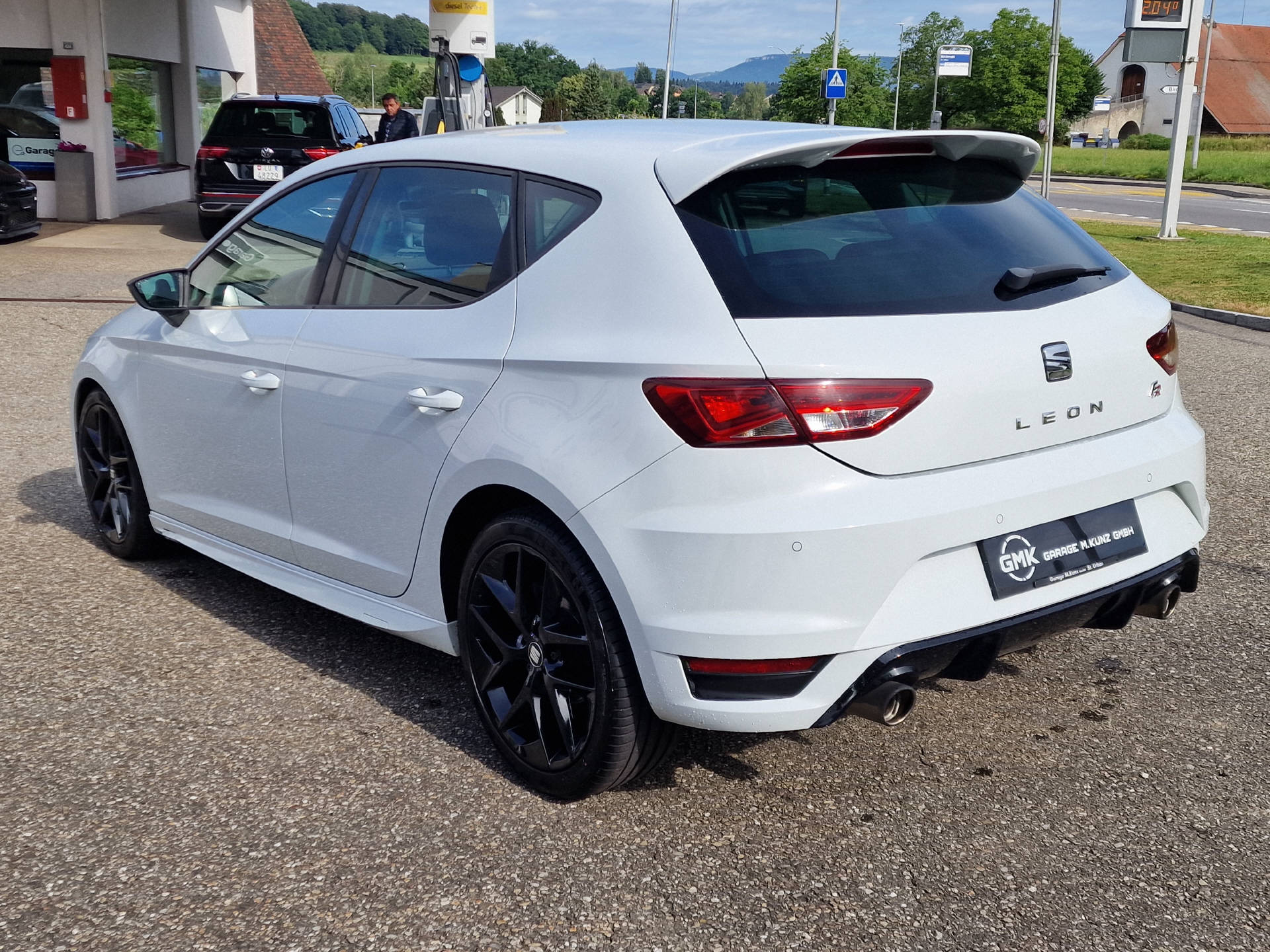 SEAT Leon 1.4 TSI 150 ACT FR-Evolution-image-3