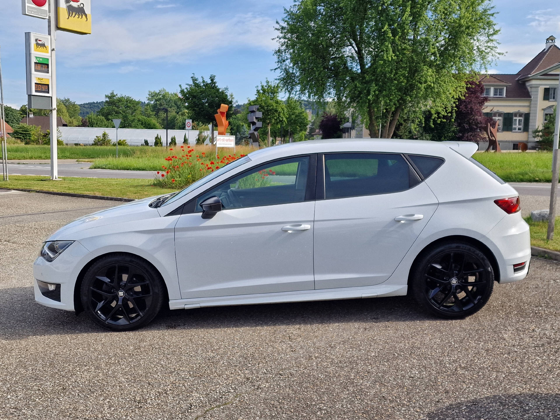 SEAT Leon 1.4 TSI 150 ACT FR-Evolution-image-2
