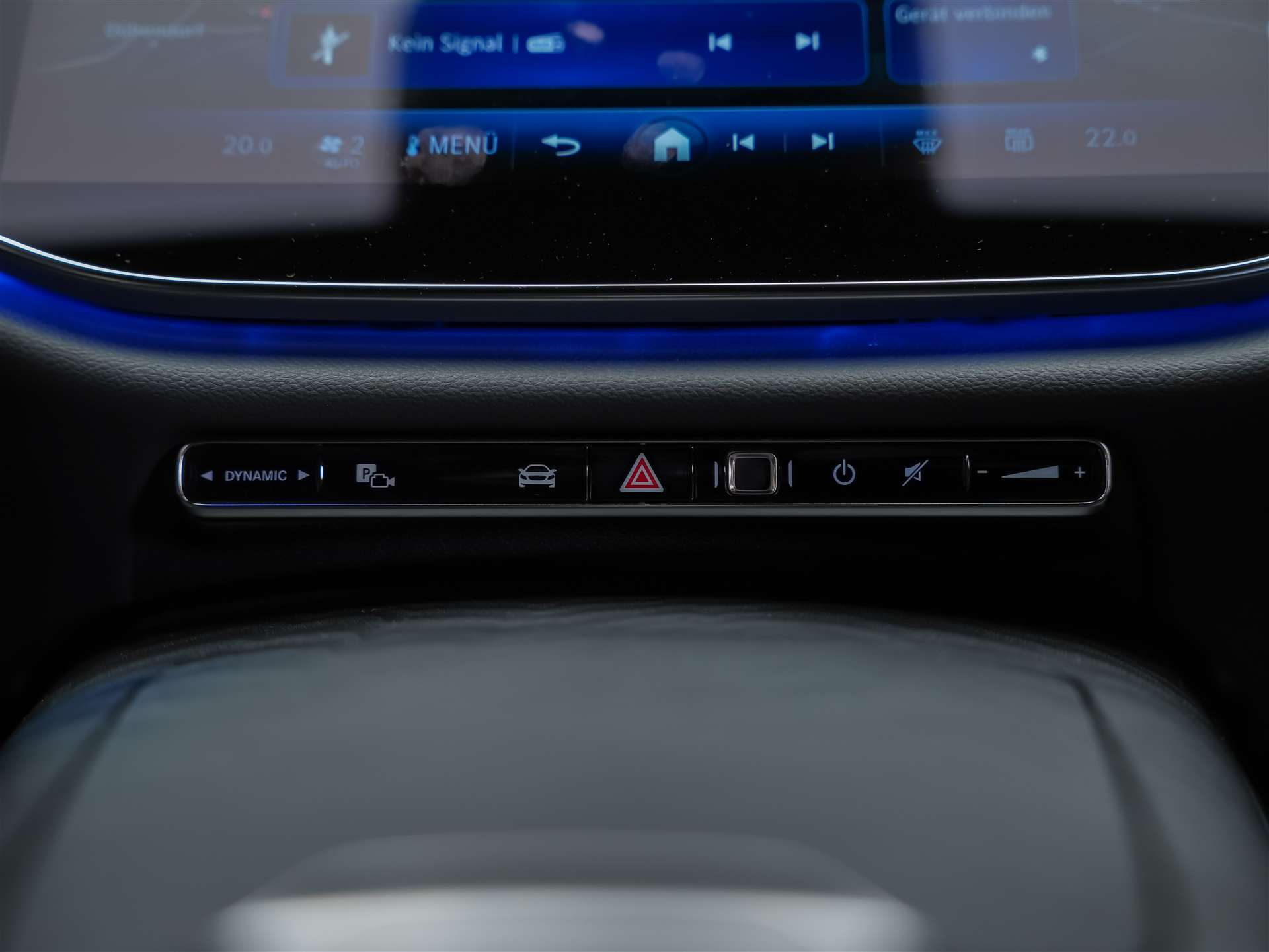 MERCEDES-BENZ E 220 d 4Matic AMG Line 9G-Tronic *Superscreen*Burmester*360° Kamera*-image-19