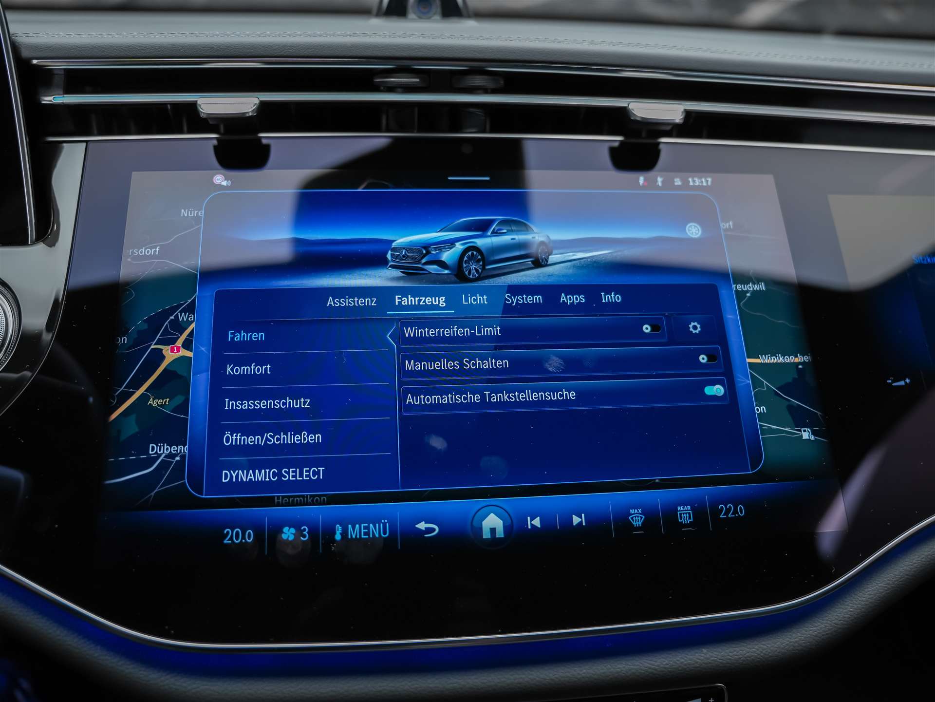 MERCEDES-BENZ E 220 d 4Matic AMG Line 9G-Tronic *Superscreen*Burmester*360° Kamera*-image-35