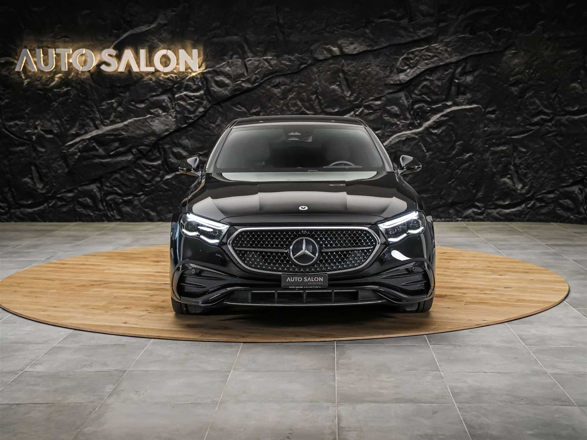 MERCEDES-BENZ E 220 d 4Matic AMG Line 9G-Tronic *Superscreen*Burmester*360° Kamera*-image-6