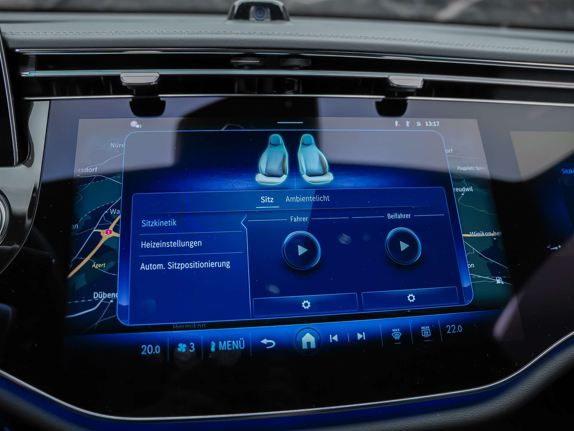 MERCEDES-BENZ E 220 d 4Matic AMG Line 9G-Tronic *Superscreen*Burmester*360° Kamera*-image-32