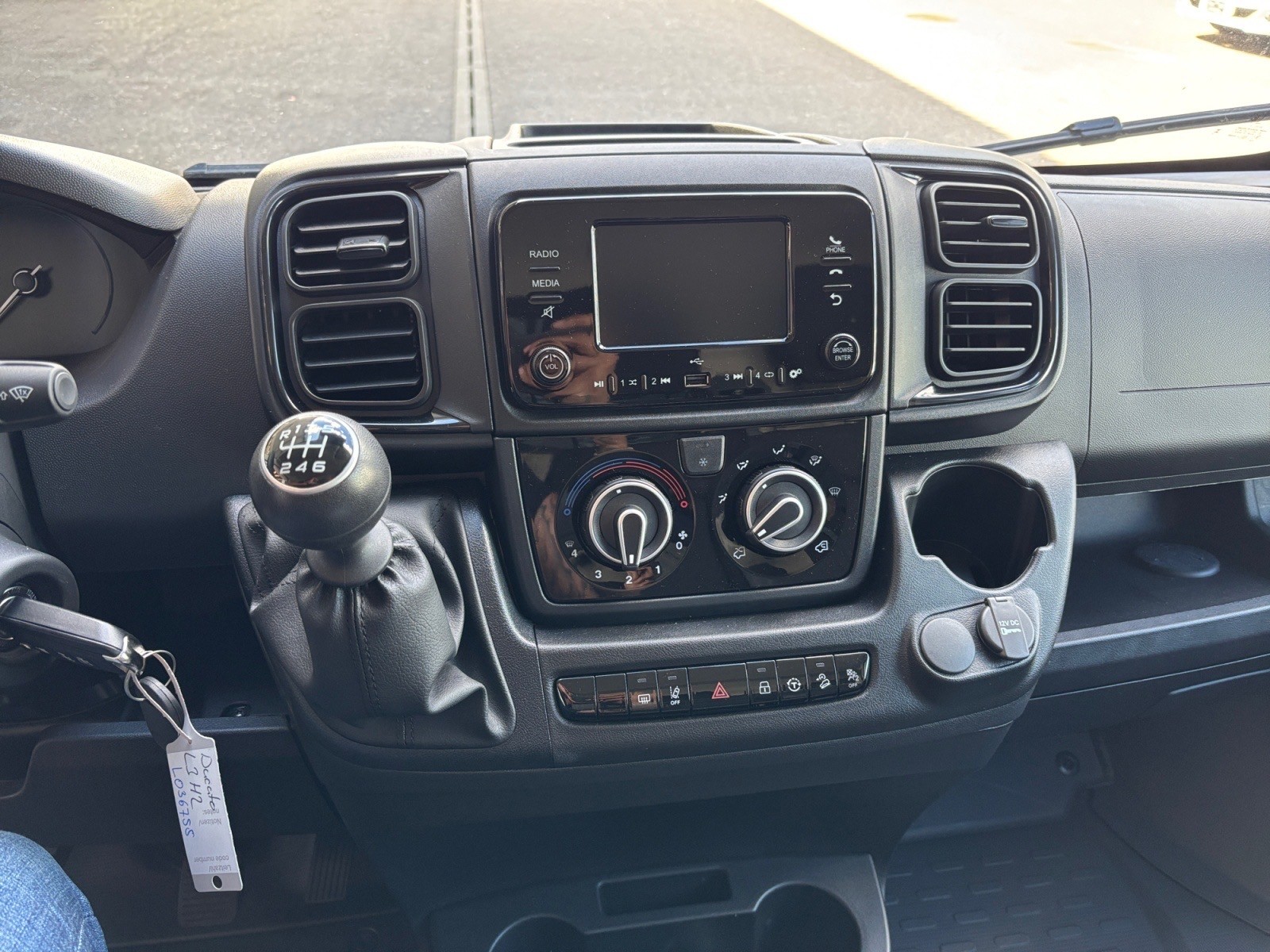 FIAT Ducato 35 L3H2 verglast-image-9