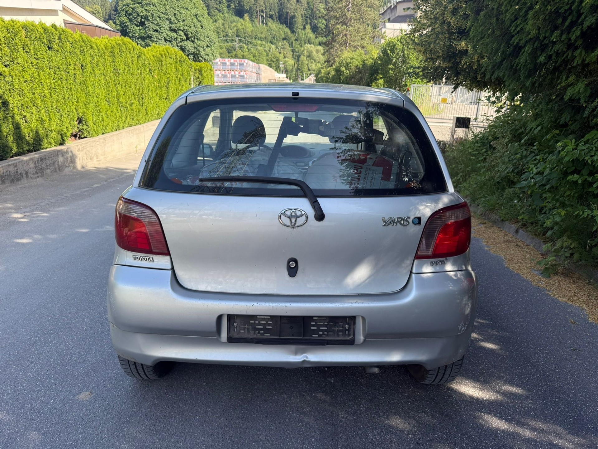 TOYOTA Yaris 1.3 Linea Luna-image-2