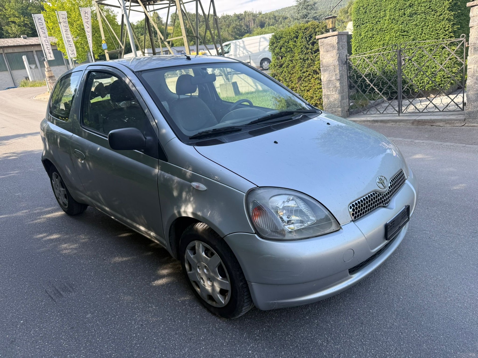 TOYOTA Yaris 1.3 Linea Luna-image-8