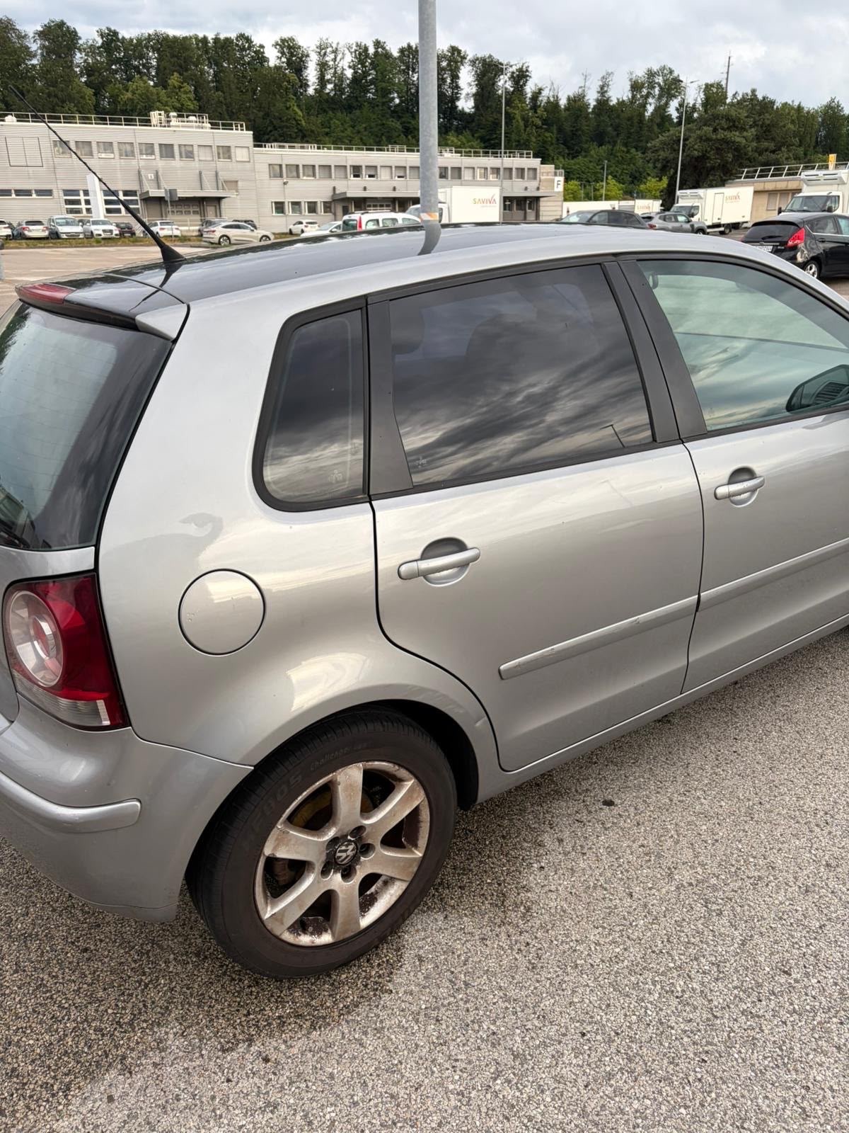 VW Polo 1.9 TDI Sportline-image-2