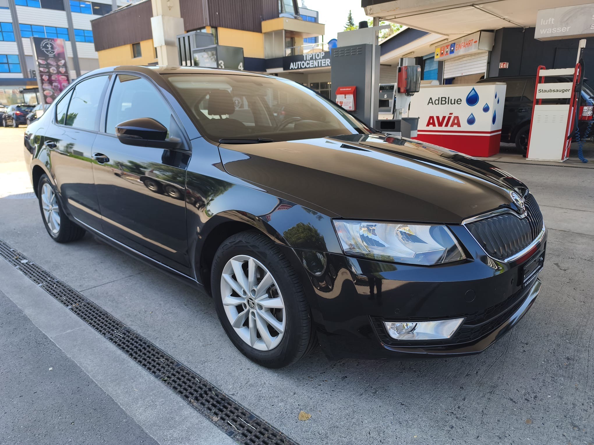 Car photo